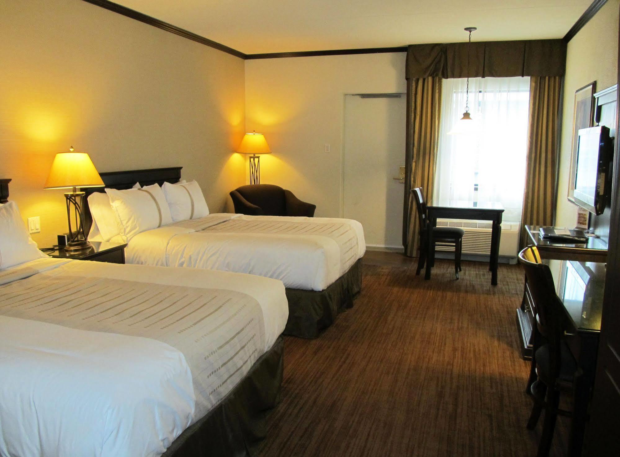 Hotel Le Montagnais Chicoutimi Eksteriør bilde