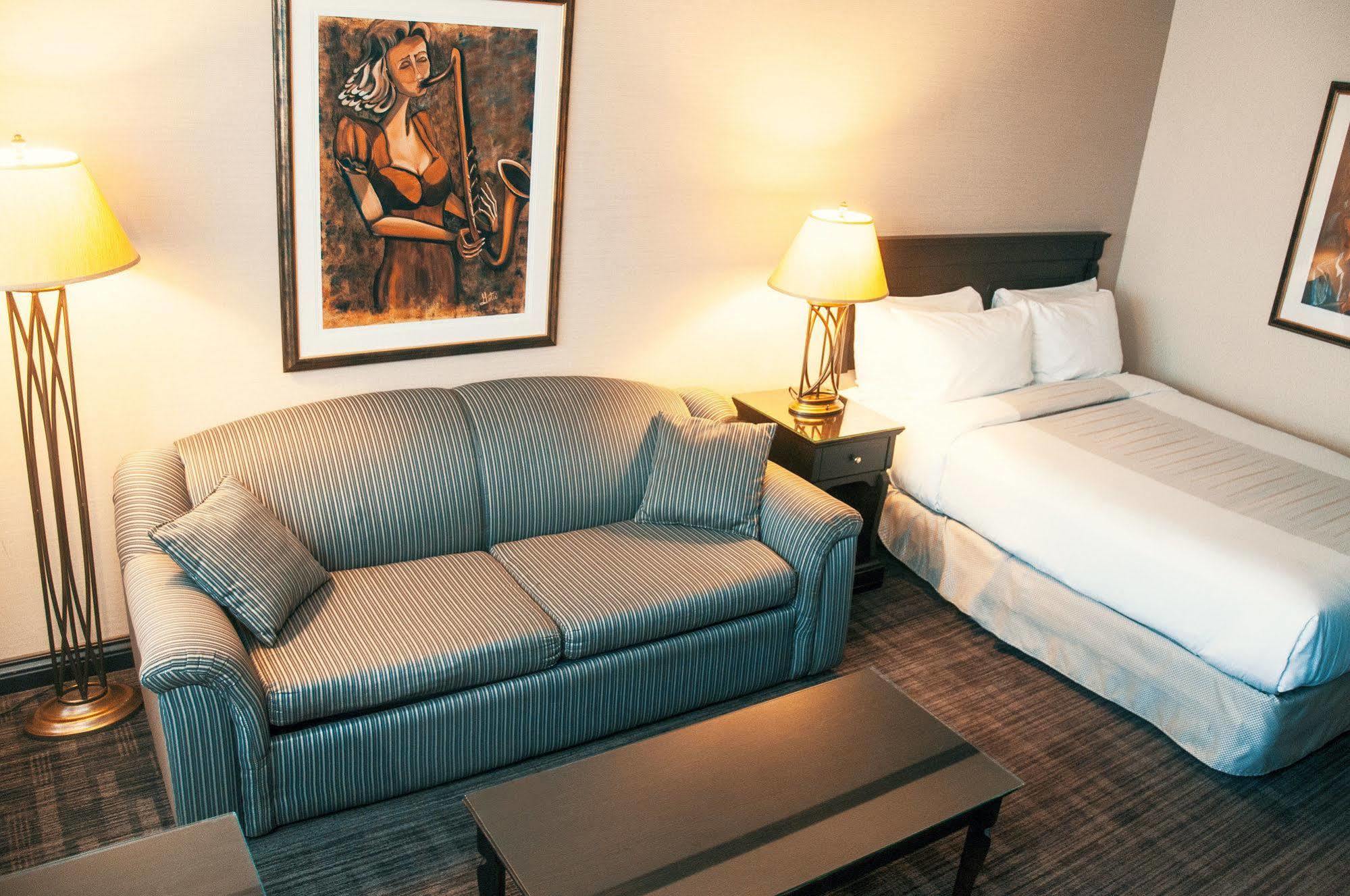 Hotel Le Montagnais Chicoutimi Eksteriør bilde