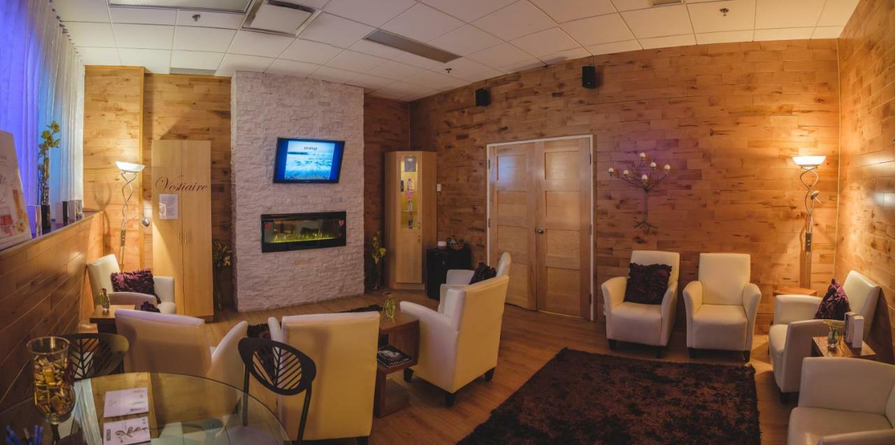 Hotel Le Montagnais Chicoutimi Eksteriør bilde