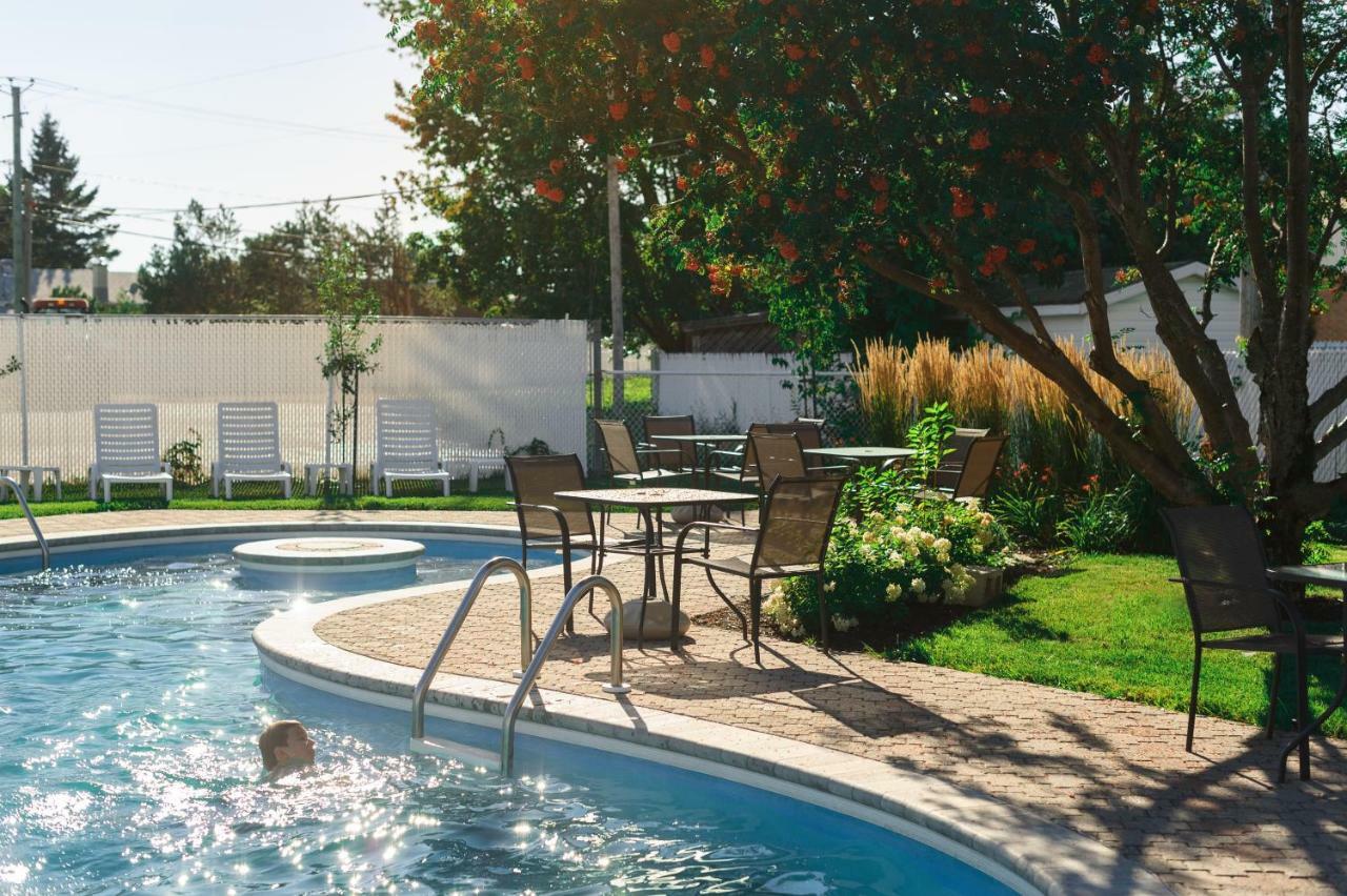 Hotel Le Montagnais Chicoutimi Eksteriør bilde